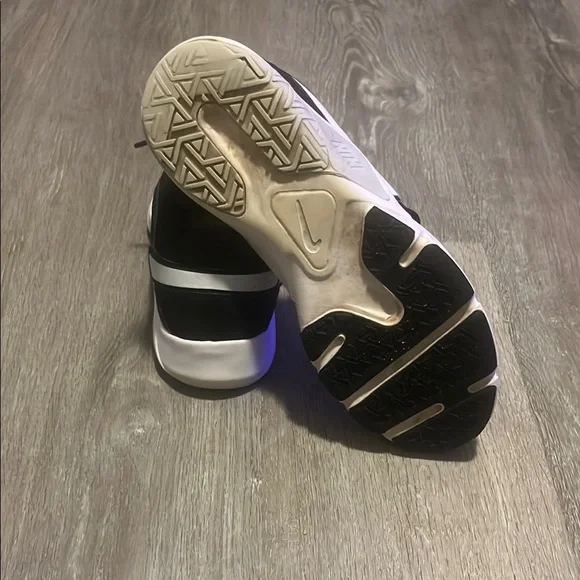 Nike Men's Black Running Shoes - Picture 10 of 10